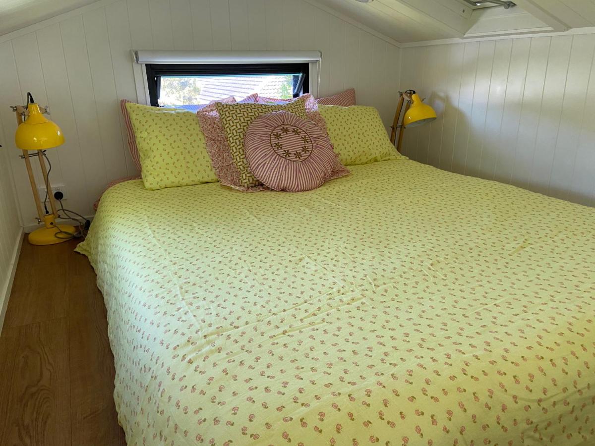 Hotel · Tiny House, Woonona
