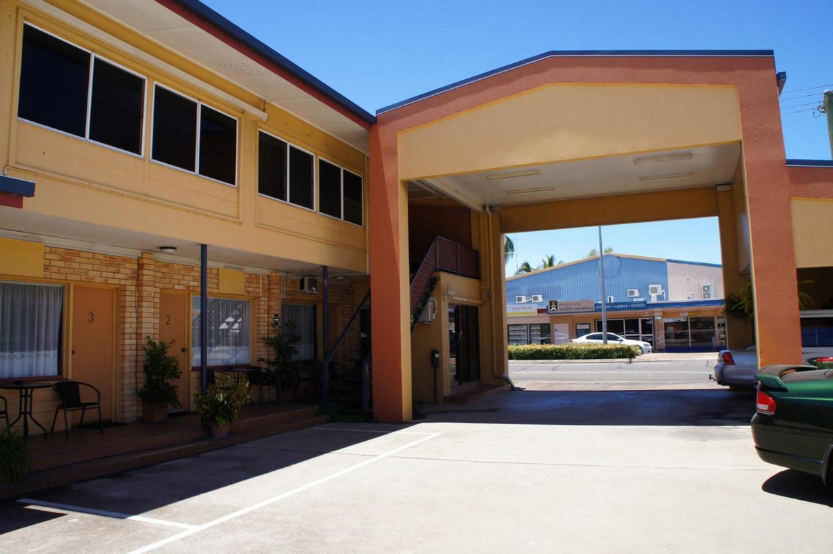Ayrline Motel, Australia