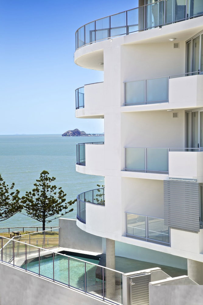 Oshen Holiday Apartments Yeppoon, Australia