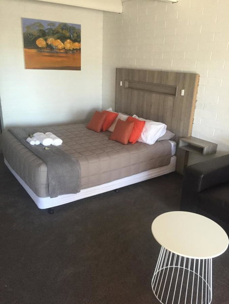 Thomas Lodge Motel, Tocumwal, Australia