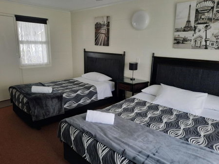 Flying Spur Motel, Toowoomba, Australia