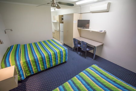 Fourth Avenue Motor Inn, Parkside, Australia