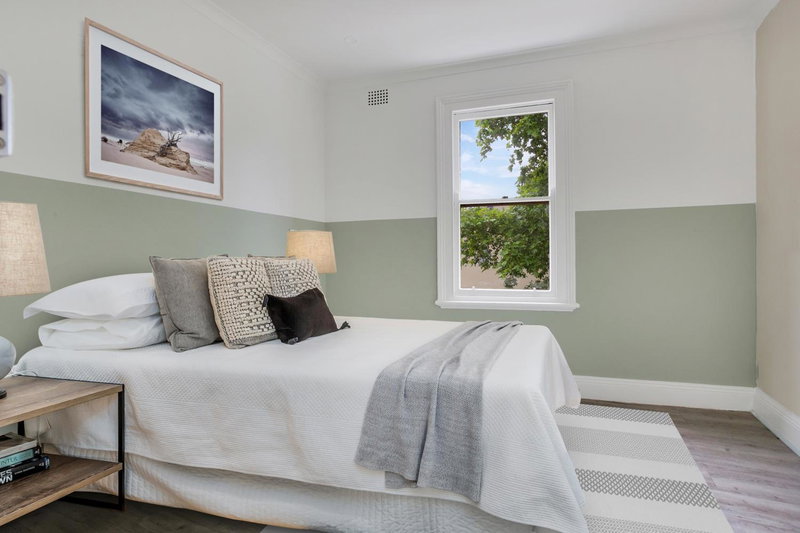 Native Rose Hotel, Sydney, Australia