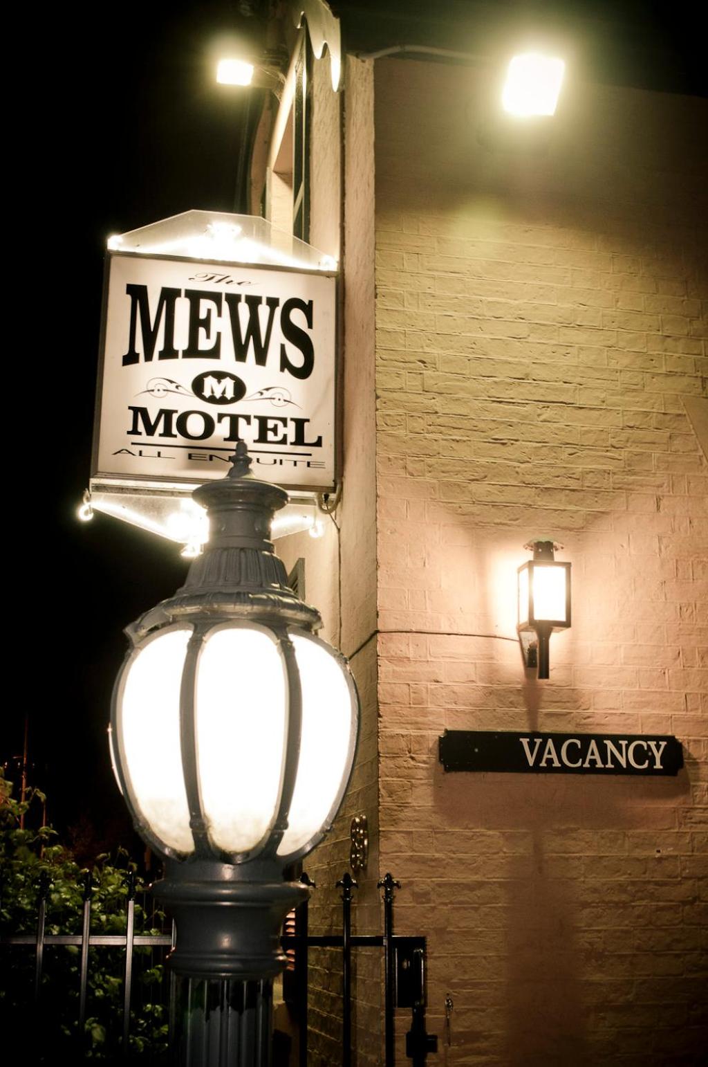 The Mews Motel, Australien