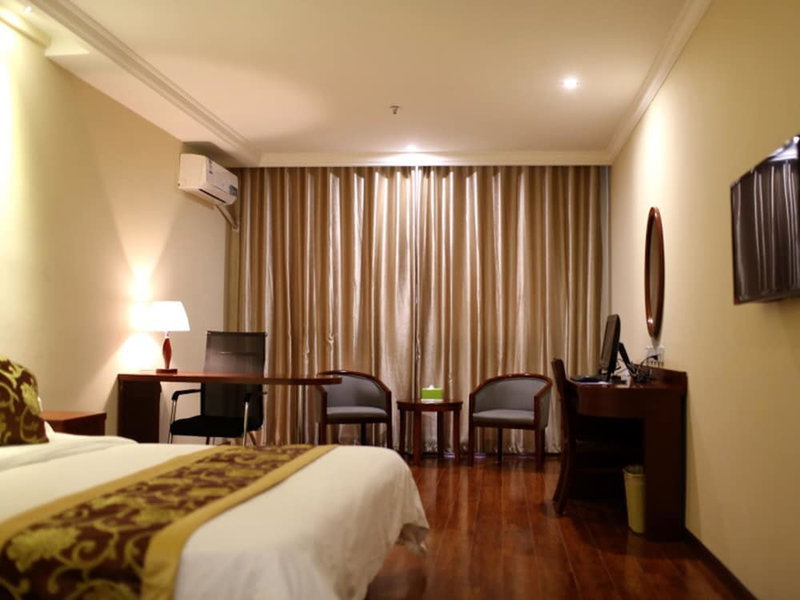 GreenTree Inn Xuzhou High Speed Railway Zhanqian Square Hotel, Xuzhou, China