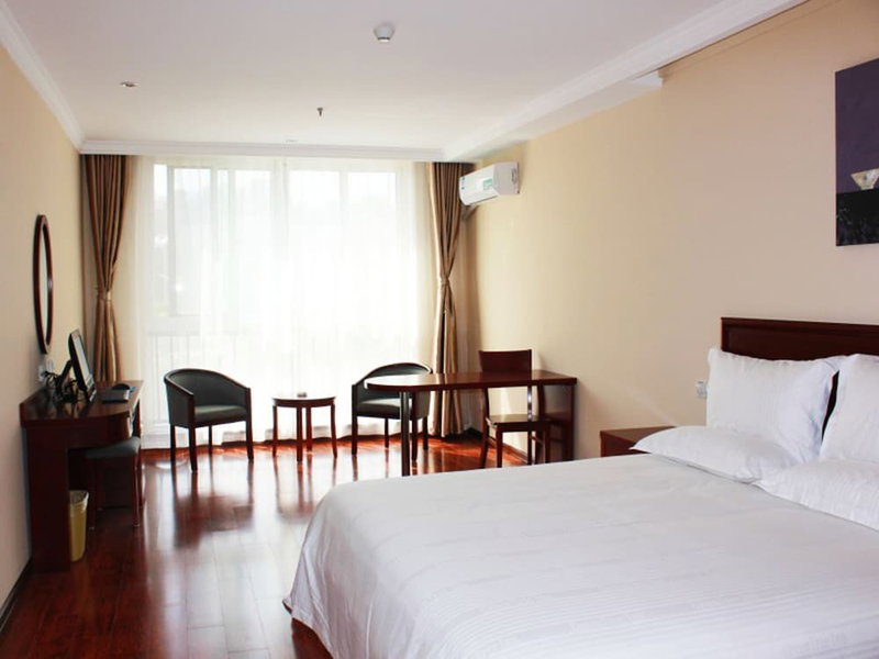 GreenTree Inn Xuzhou High Speed Railway Zhanqian Square Hotel, Xuzhou, China