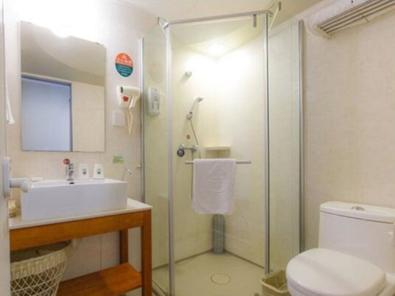 GreenTree Inn Xuzhou High Speed Railway Zhanqian Square Hotel, Xuzhou, China
