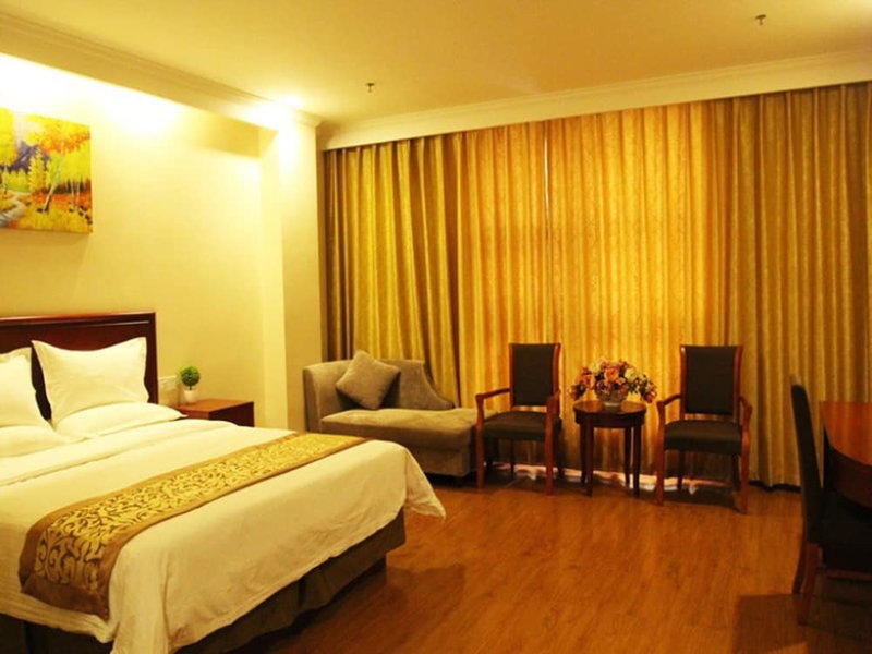 GreenTree Inn ZhangJiaKou XiaHuaYuan District XinChen Road Express Hotel, Zhangjiakou, China