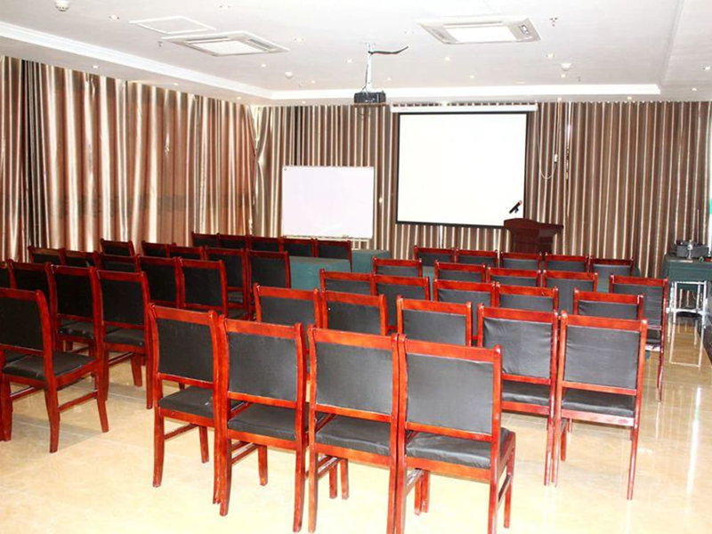 GreenTree Inn Liaocheng Chiping East Huixin Road Business Hotel, Liaocheng, China
