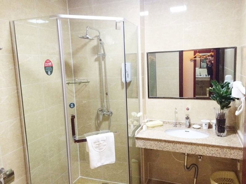 GreenTree Inn Suqian Sihong Passenger Station Zhongyuan Logistics District Hotel, Suqian, China