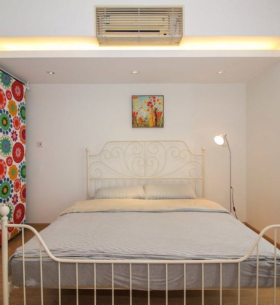 Ellies Apartment Jinzang Branch, Shanghai, China