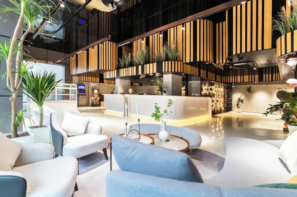Aomori Hotel, China