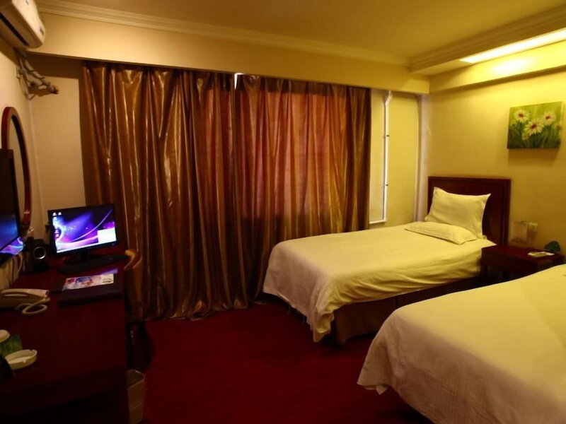 GreenTree Inn Haerbin Railyway Station Express Hotel, Harbin, China