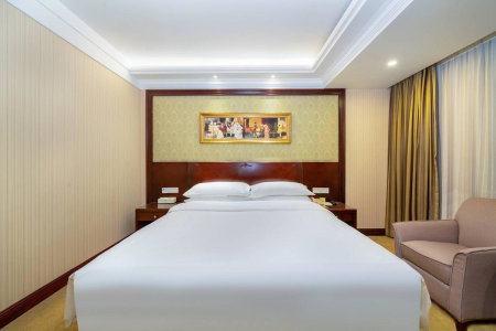 Vienna Hotel Dongguan Houjie Exhibition Center, Dongguan, China