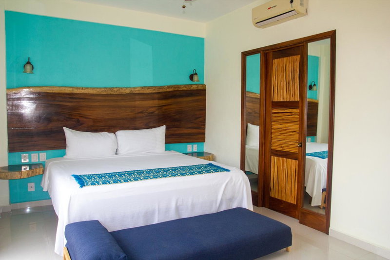 Hotel Happy Beach, Zihuatanejo, Mexico