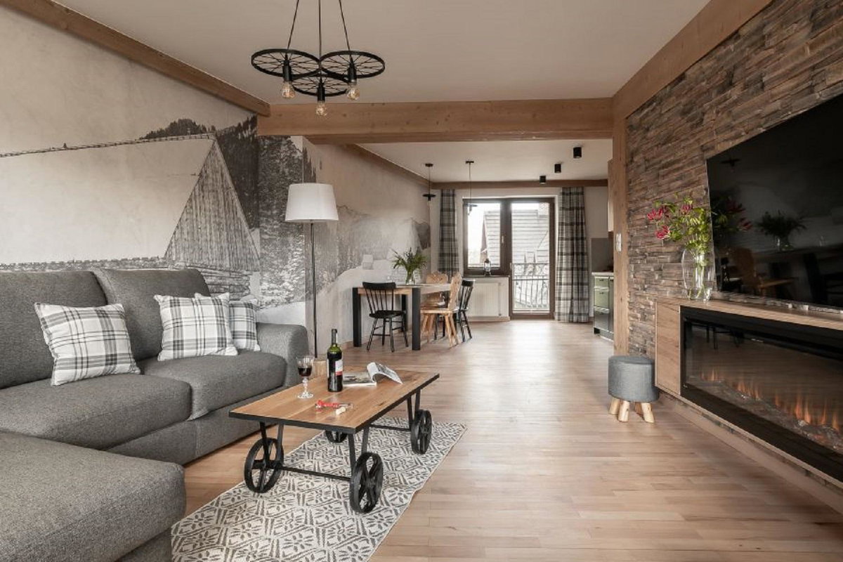 Apart-Center Motola Residence, Poland