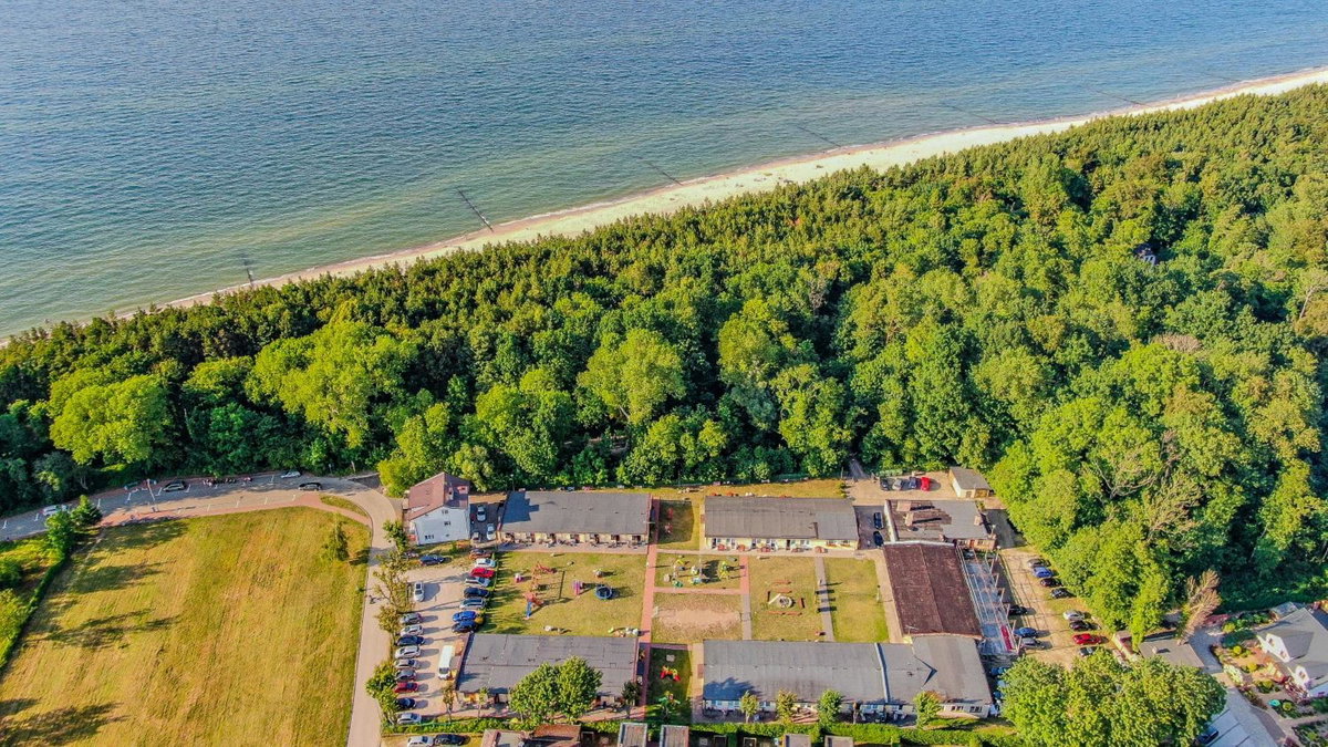 Pokoje do wynajęcia "Pod Wydmami" Sarbinowo PRZY PLAŻY , PLAC ZABAW , ROWERY, Poland