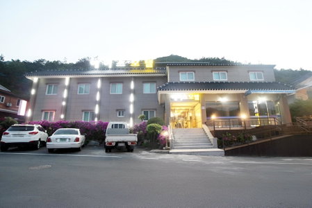 Haenam Ace, Bataypora, South Korea