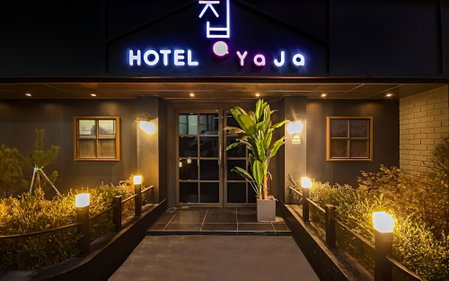 Hwagok Yaja, Seoul, South Korea