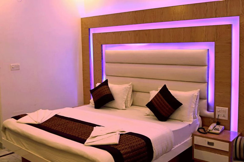 New Hindustan By Backpackers Heaven, New Delhi, India