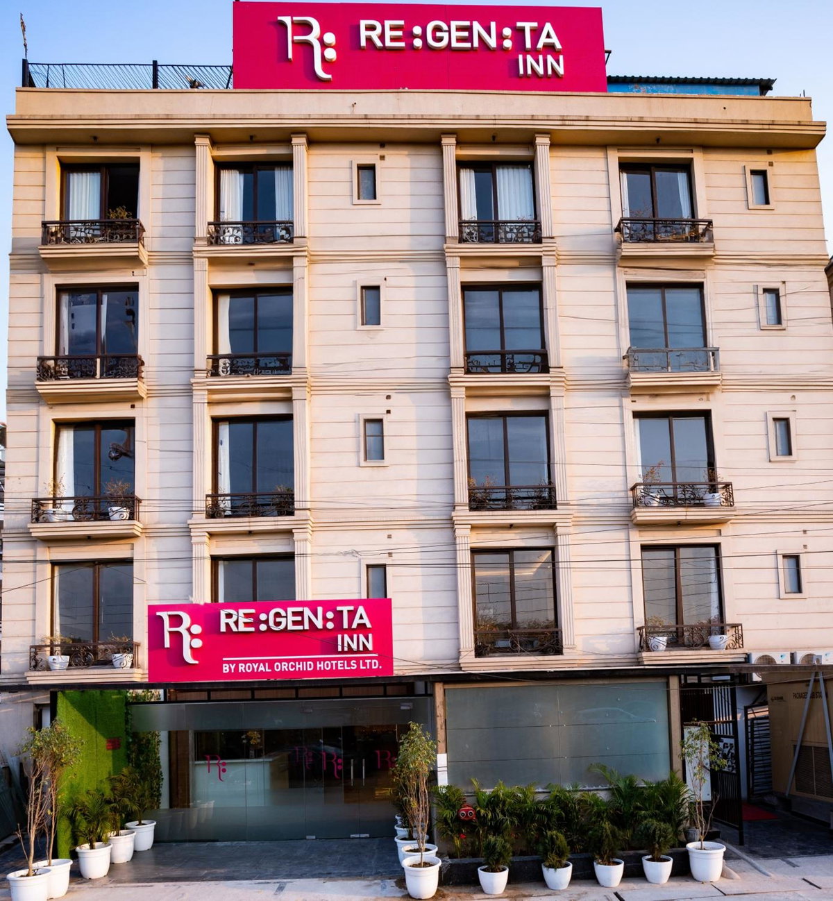 Regenta Inn Gurugram Sec-47 City Center, India