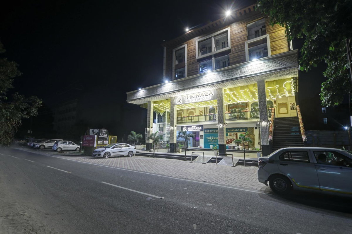 Hotel The Rasa at Vasundhara, India