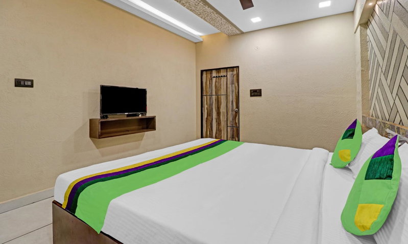 Treebo Seabreeze Comforts With Swimming Pool, Visakhapatnam, India