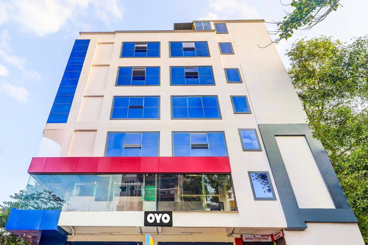 Super Townhouse SR Nagar Near RCC Premier, India