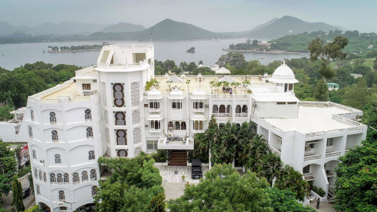 Hotel Hilltop Palace, India