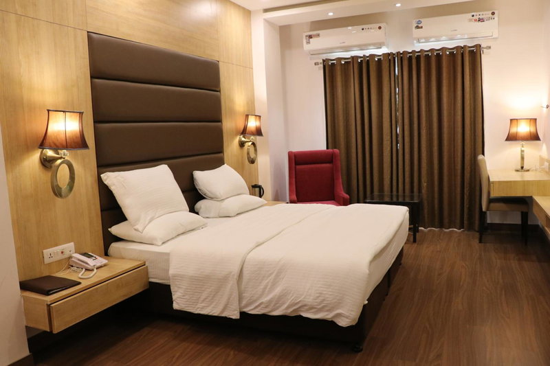 Little Chef Hotel, Kānpur, India
