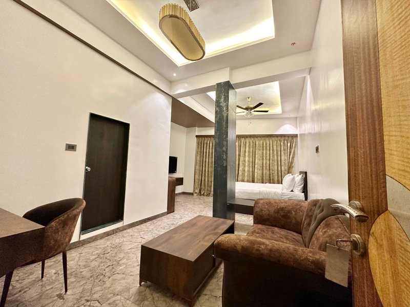 TAKHT- Executive Suites and Rooms, Chinchiwad, India