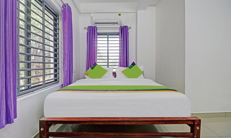 Nirupama,Hotel Aluva 700 Mtr From Aluva Railway Station, Alwaye, India