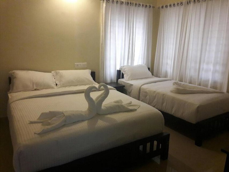 White Petals Munnar - 3 BHK Homestay - Available For Indian Nationals Only - Family Villa - Kitchen available on request, Munnar, India