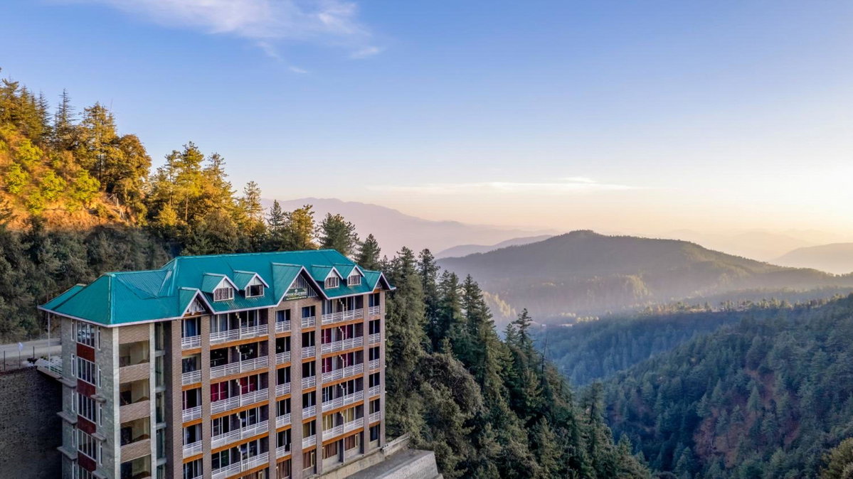 Sterling Shivalik Chail, India
