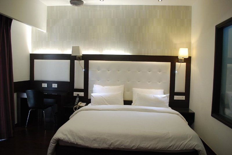 Hotel Oyster, Chandīgarh, India