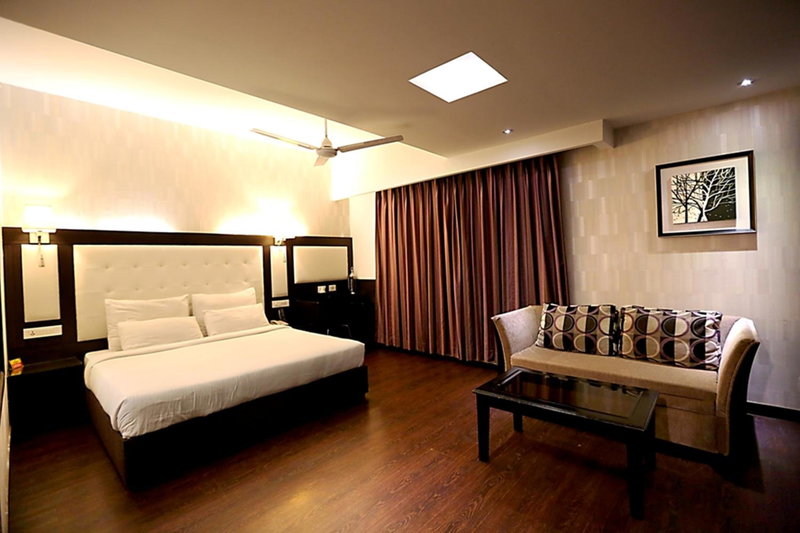 Hotel Oyster, Chandīgarh, India