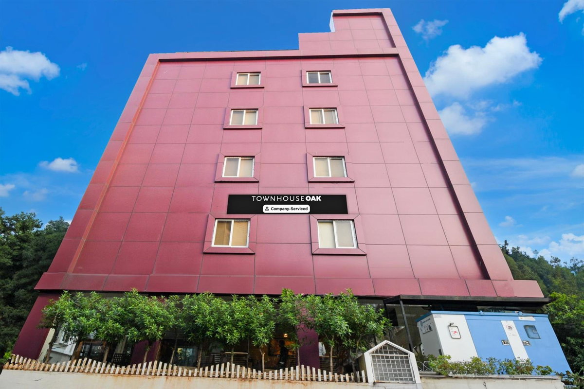 Townhouse Gachibowli Near Gopichand Academy, India