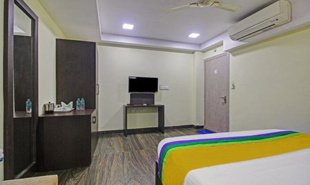 Itsy Hotels Reotel Near Rabindra Sarobar, Kolkata, India