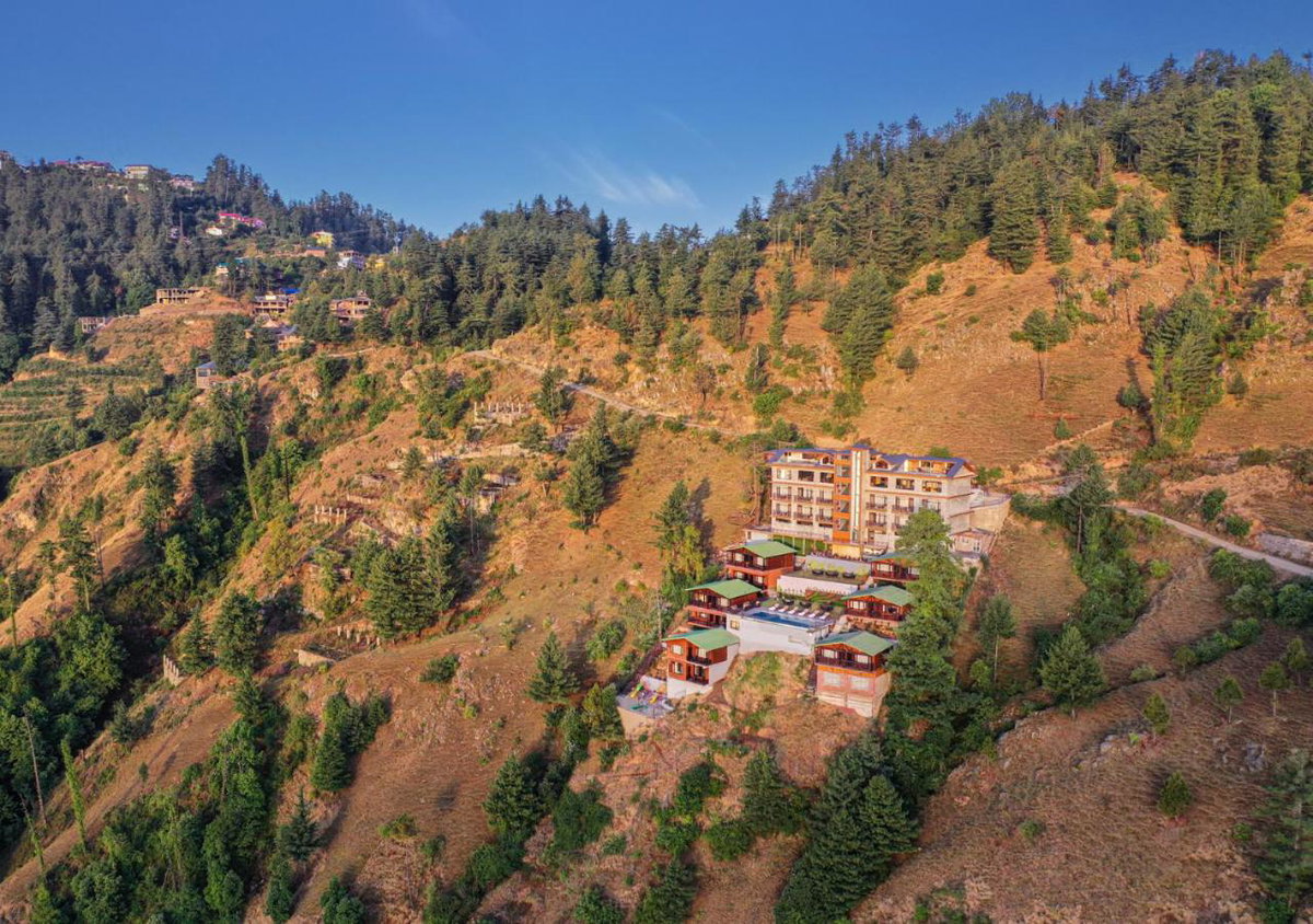 Hotel · juSTa Cliffend Resort & Spa, Mashobra, Kīar