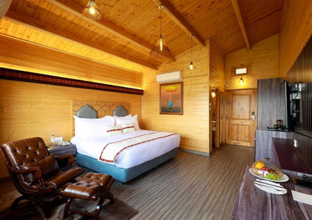 juSTa Cliffend Resort & Spa, Mashobra, Kīar, India