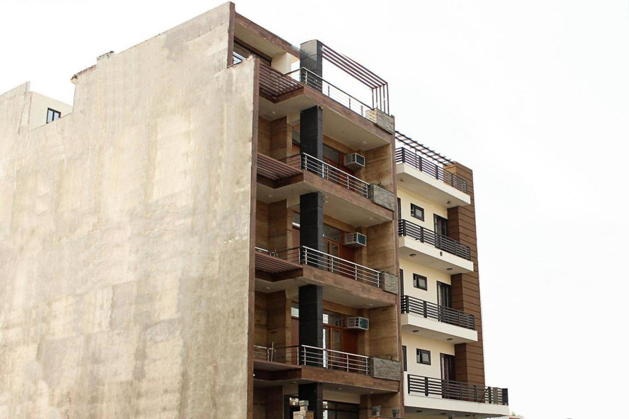Stay @ 203, Noida, India