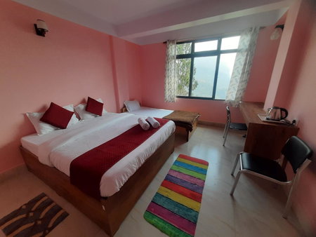 Bubble Beds, Darjeeling, India