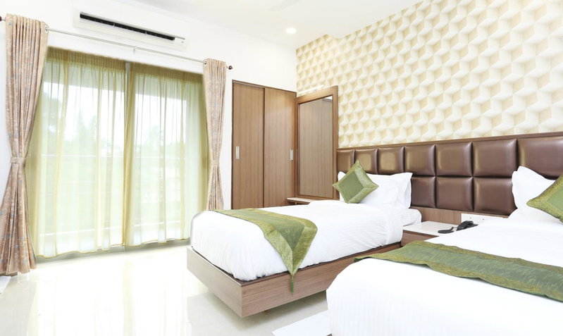 Treebo Pechis Castle, Chennai, India