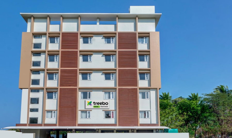 Treebo Rushi Grand, 1 km to Rushikonda Beach, Visakhapatnam, India