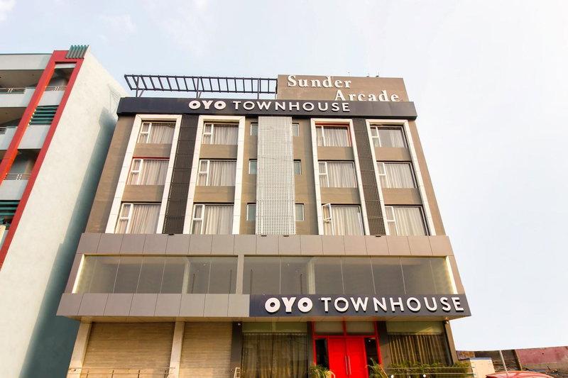 Super townhouse moosapet Rcc Prime, Hyderabad, India