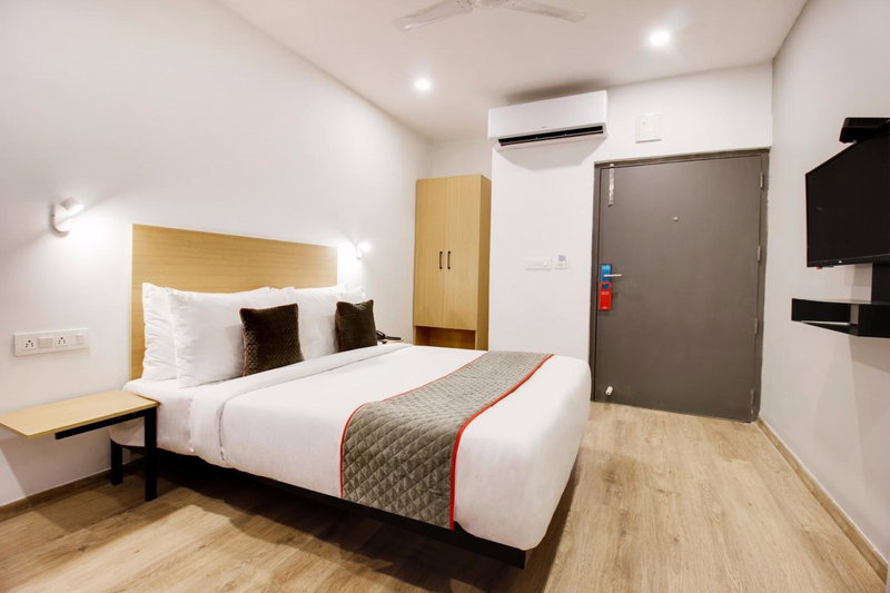Super townhouse moosapet Rcc Prime, Hyderabad, India