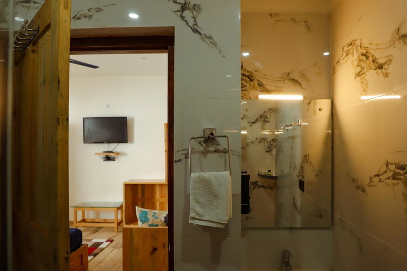 Kasar Himalaya Holiday Resort, Binsar Rd, Almora, India