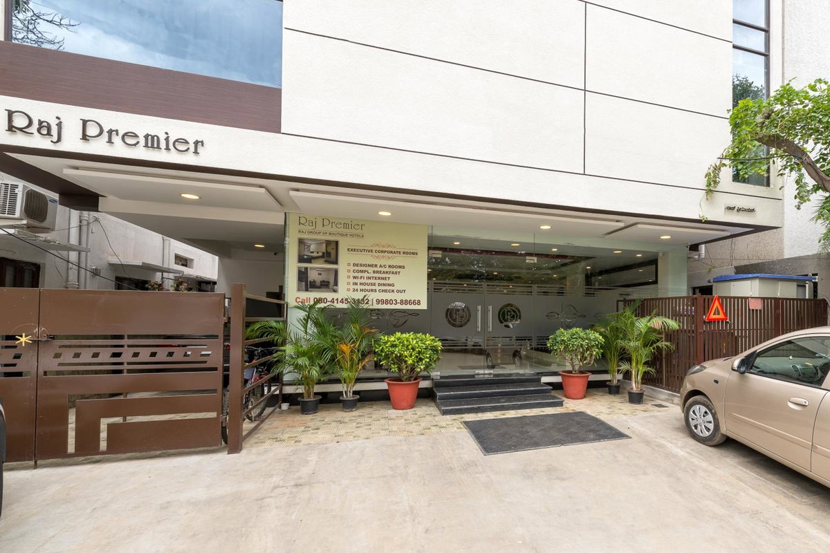 Hotel · Treebo Raj Premier, Indiranagar, Bangalore