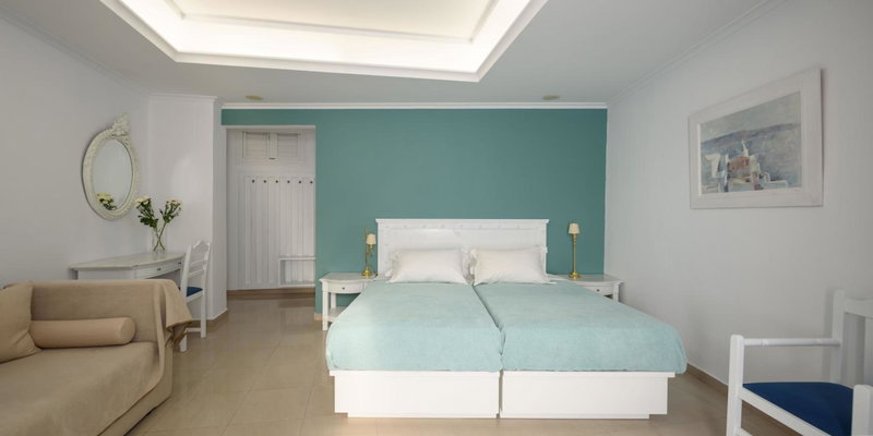 Villa Renos Hotel, Fira, Greece