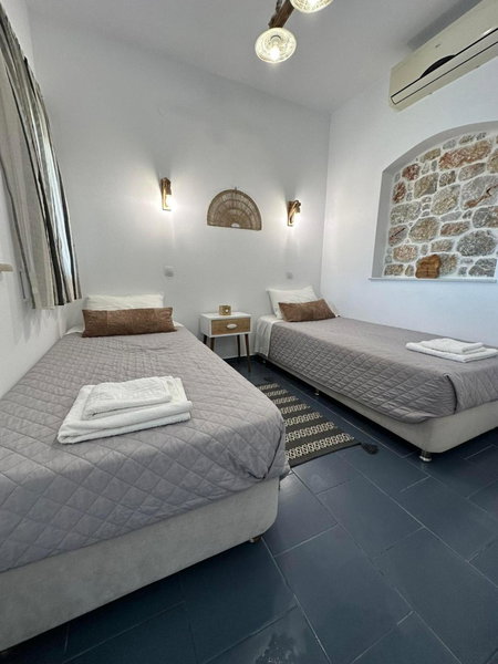 Elenis Studios&Apartments, Masouri, Greece